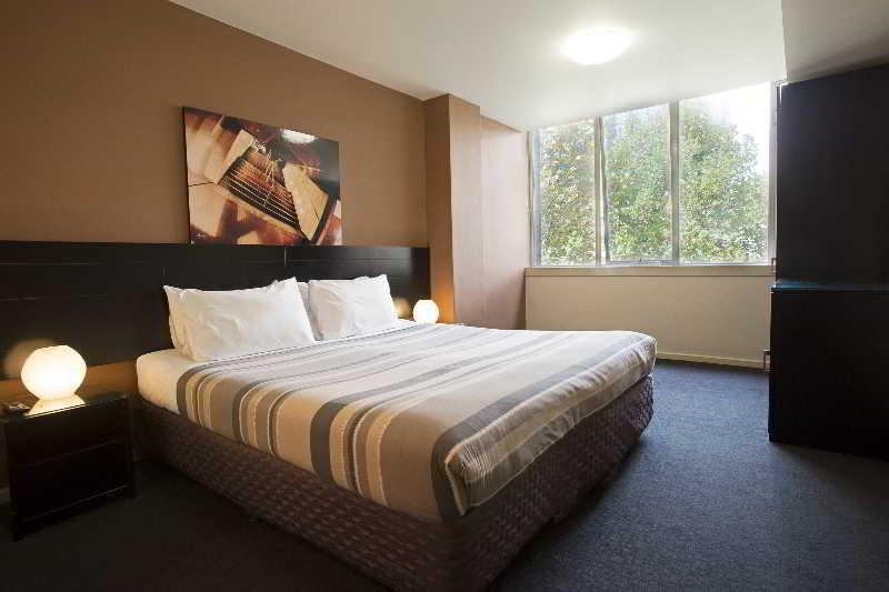 โนแมดส์เมลเบิร์นแบ็คแพคเกอร์ Hostel ภายนอก รูปภาพ