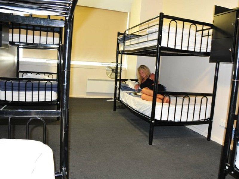 โนแมดส์เมลเบิร์นแบ็คแพคเกอร์ Hostel ภายนอก รูปภาพ