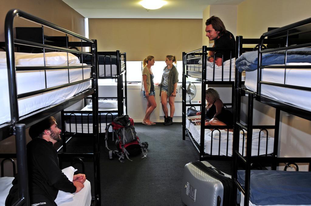 โนแมดส์เมลเบิร์นแบ็คแพคเกอร์ Hostel ภายนอก รูปภาพ
