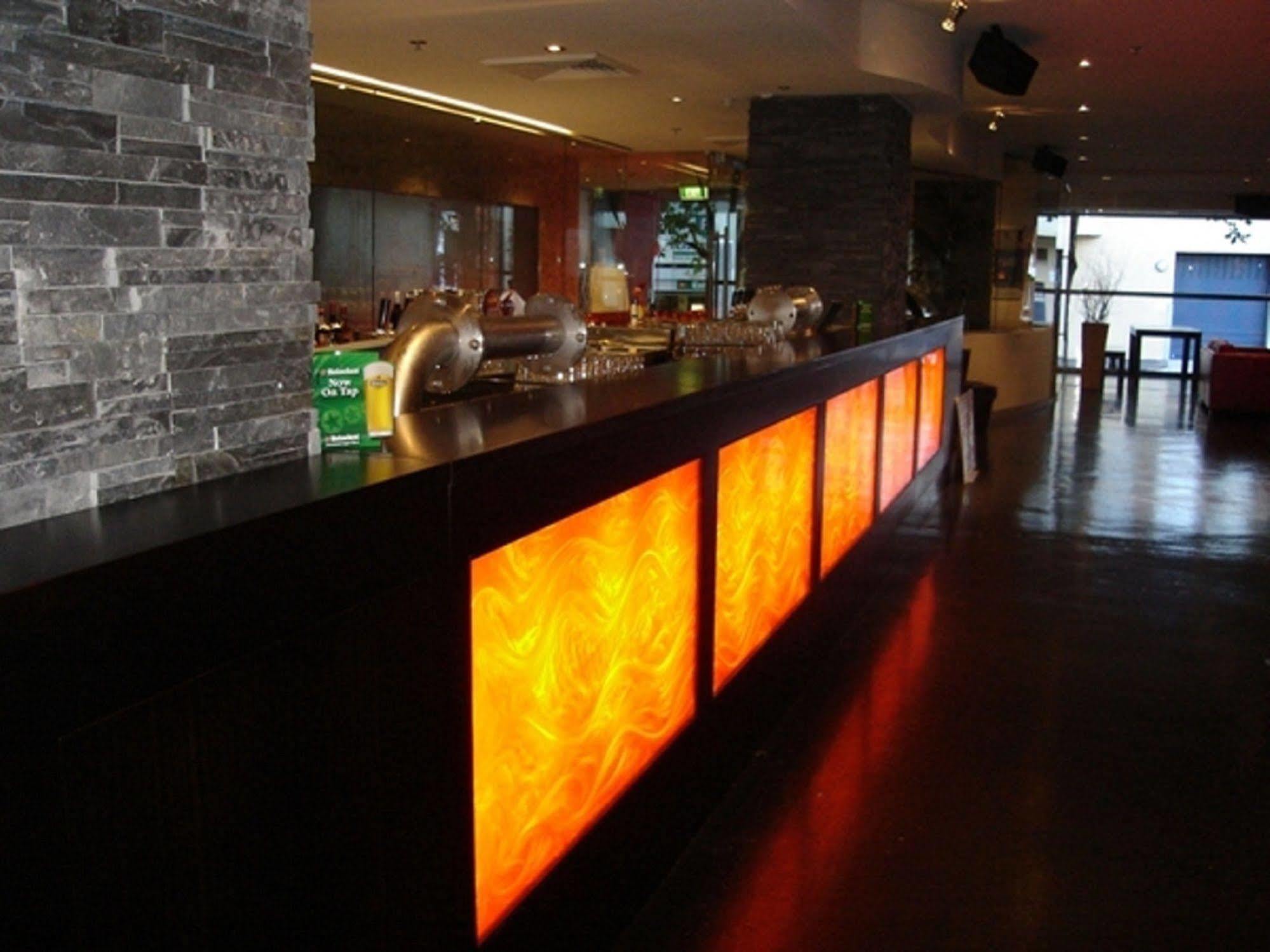 โนแมดส์เมลเบิร์นแบ็คแพคเกอร์ Hostel ภายนอก รูปภาพ