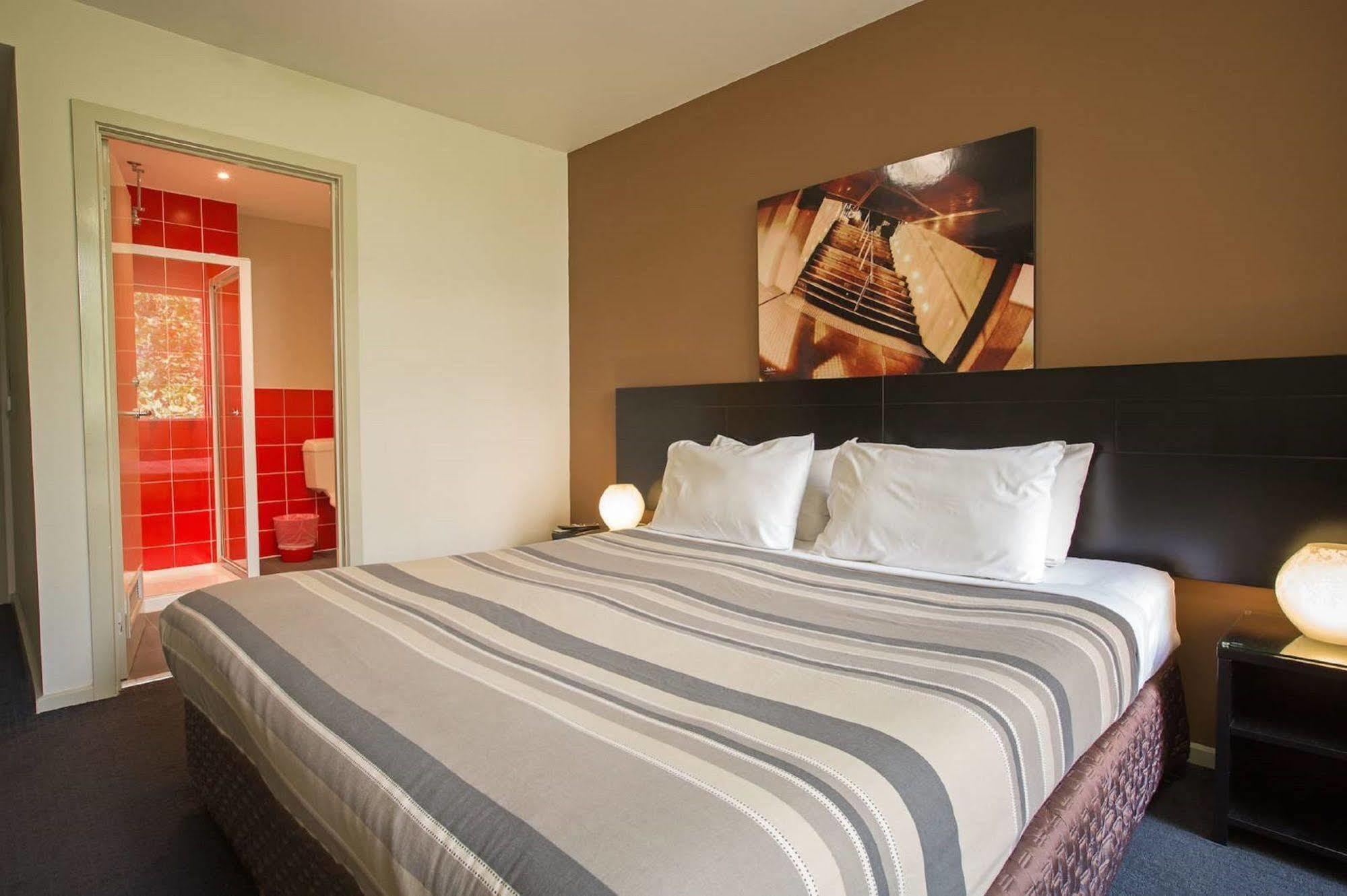 โนแมดส์เมลเบิร์นแบ็คแพคเกอร์ Hostel ภายนอก รูปภาพ