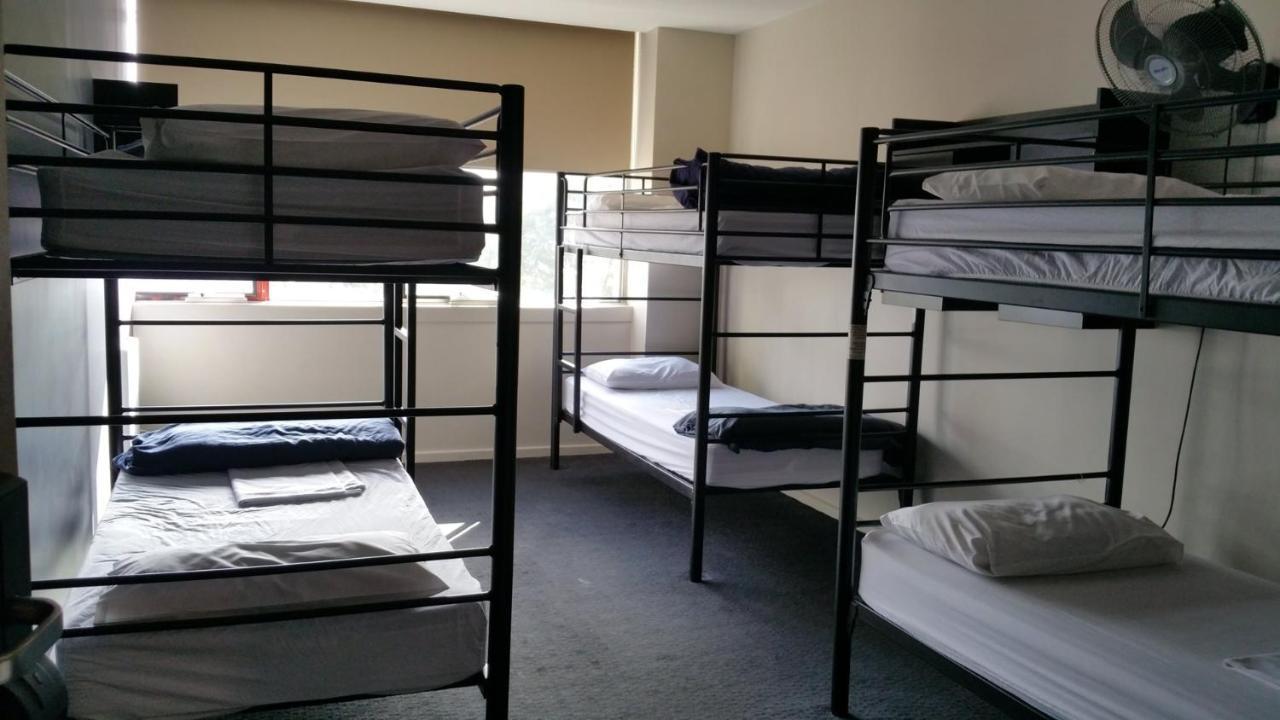 โนแมดส์เมลเบิร์นแบ็คแพคเกอร์ Hostel ภายนอก รูปภาพ